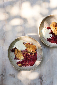 Apple & Blackberry Crumble - FieldGoods